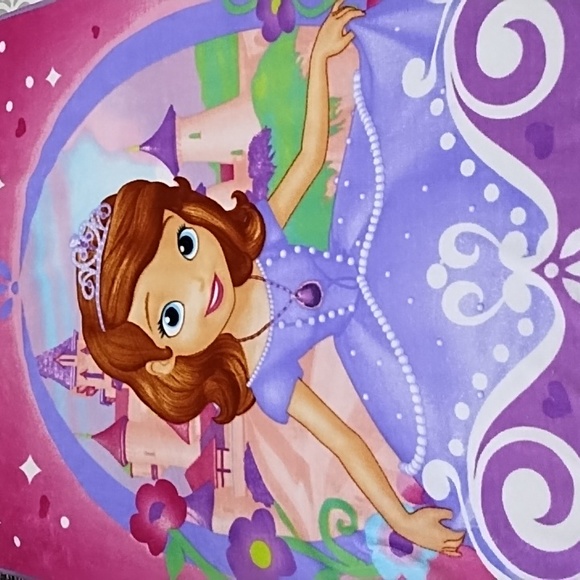 Disney Princess Sophia plush blanket - Picture 6 of 7